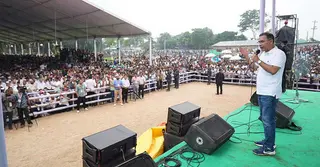 নানাবাড়ির জেলা ফেনীতে এসে স্মৃতিকাতর প্রধানমন্ত্রী